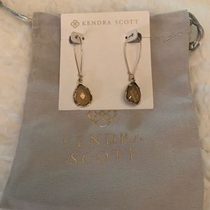 Kendra Scott Dee Drop Earrings in Clear Brown